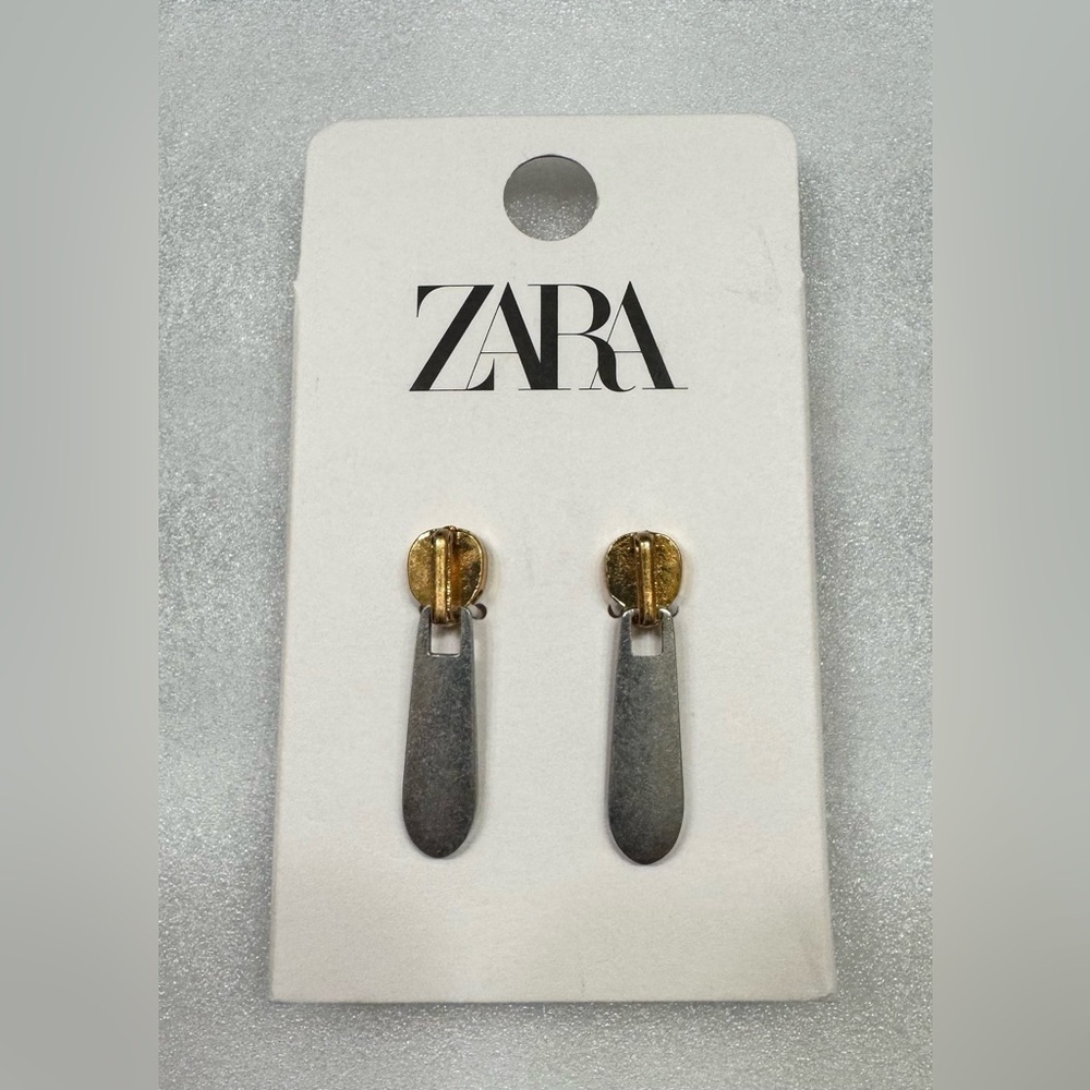 ZARA NEW WOMAN SS24 GOLD / SILVER
EARRINGS WITH ZIP PULL TAB REF:1856/048 - Picture 11 of 12